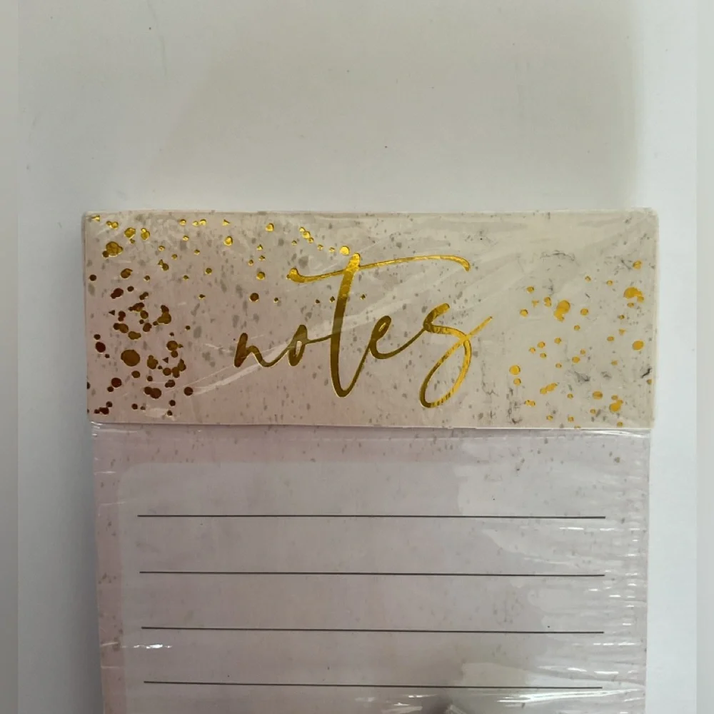 United Paper and Craft Magnetic Note Pad NWT